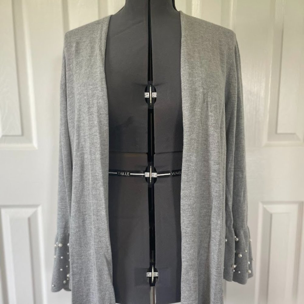 Lane Bryant Light Knit Bell Sleeve Cardigan w/ Pearl Accents 18/20